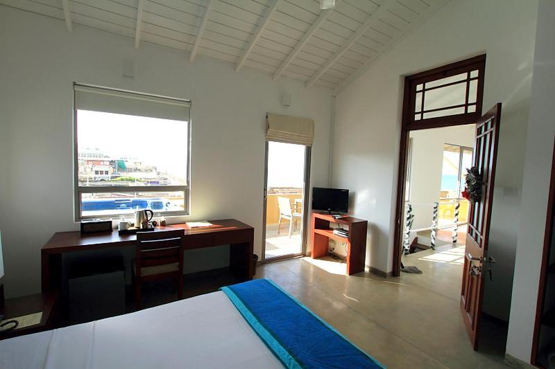 The Ocean Front By The Serendipity Collection Colombo Exterior photo