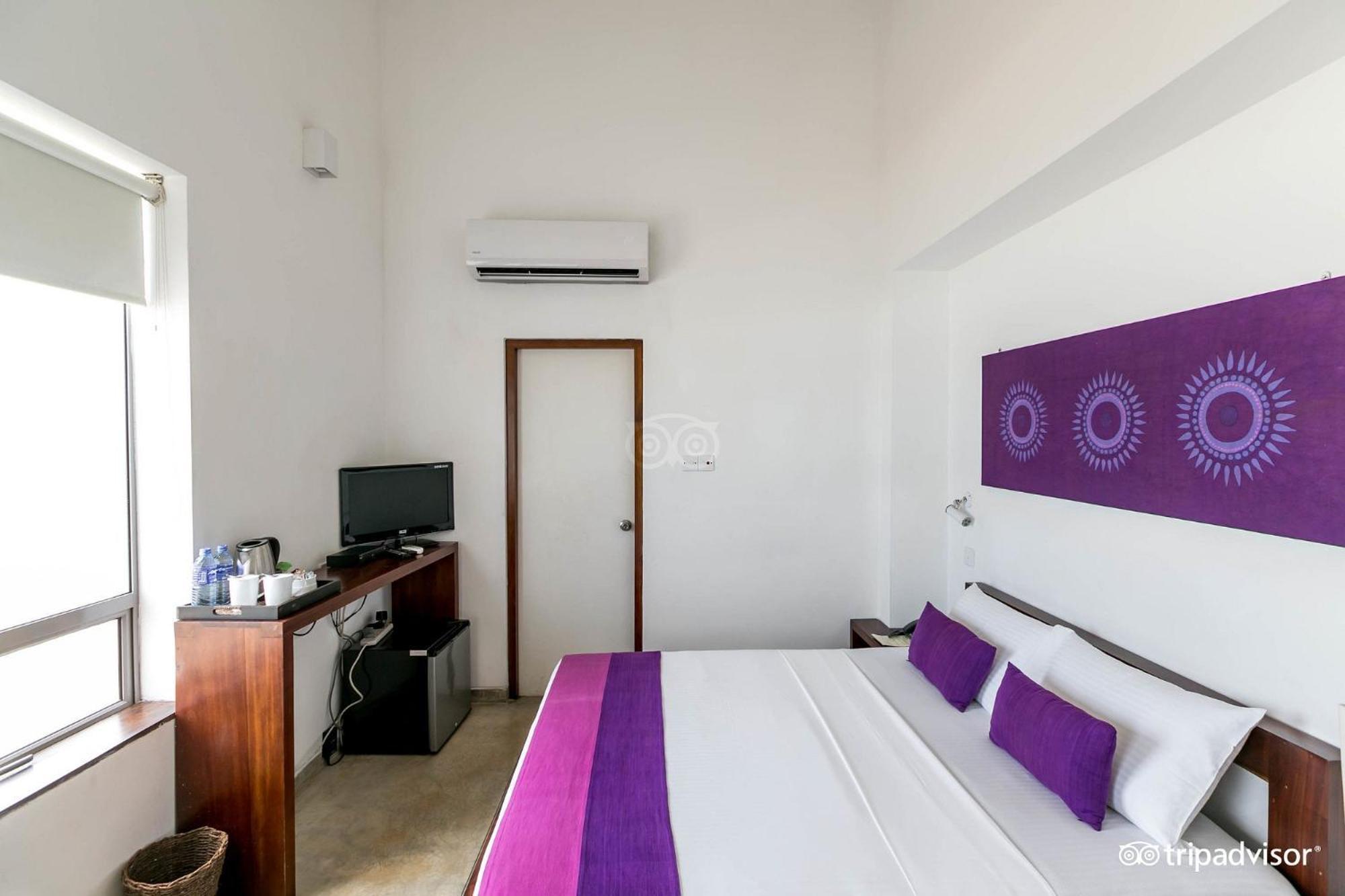 The Ocean Front By The Serendipity Collection Colombo Exterior photo