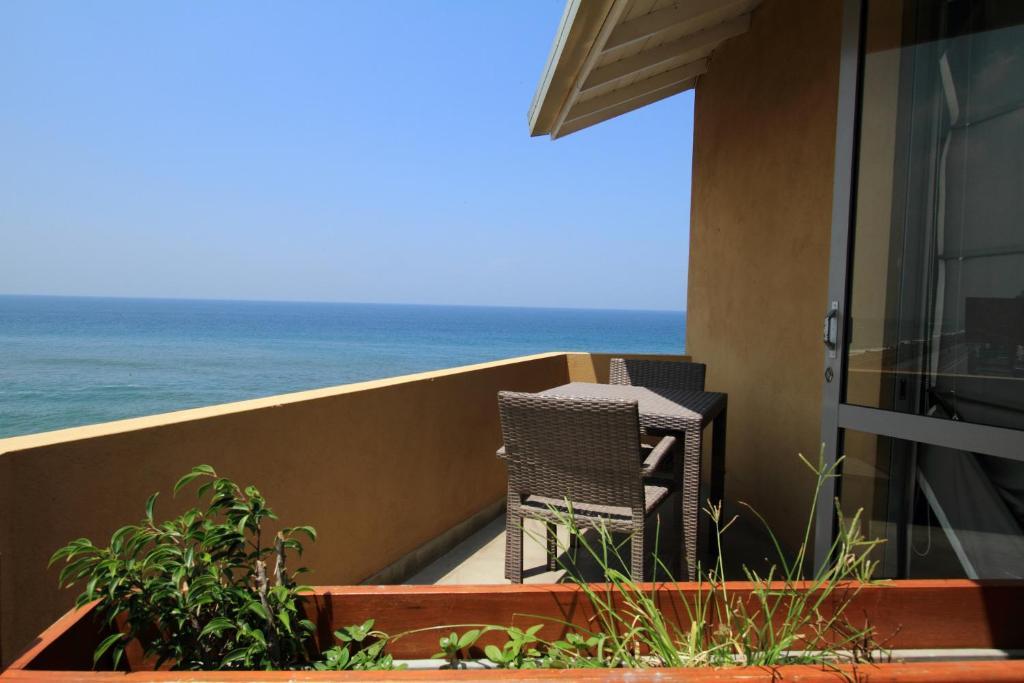 The Ocean Front By The Serendipity Collection Colombo Exterior photo