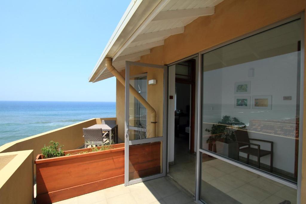 The Ocean Front By The Serendipity Collection Colombo Exterior photo